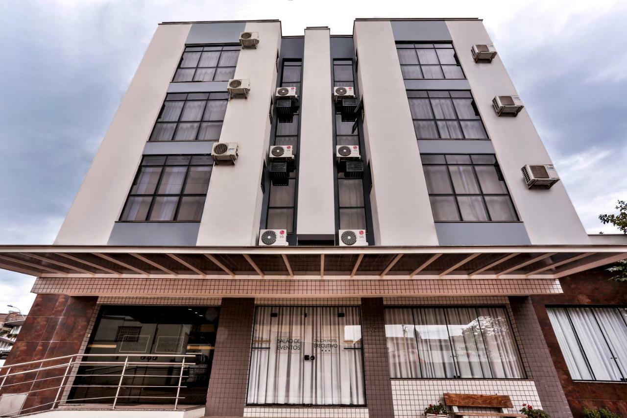 Zallon Hotel Executivo Lajeado  Luaran gambar